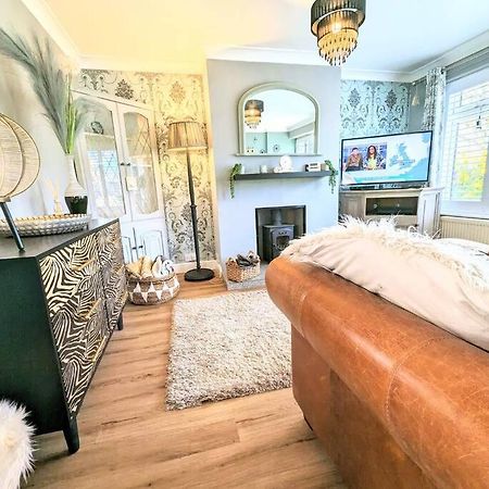 Spacious Lovely 3 Bed House In Keyworth Nottingham Suit Contractors Or Family Exterior foto